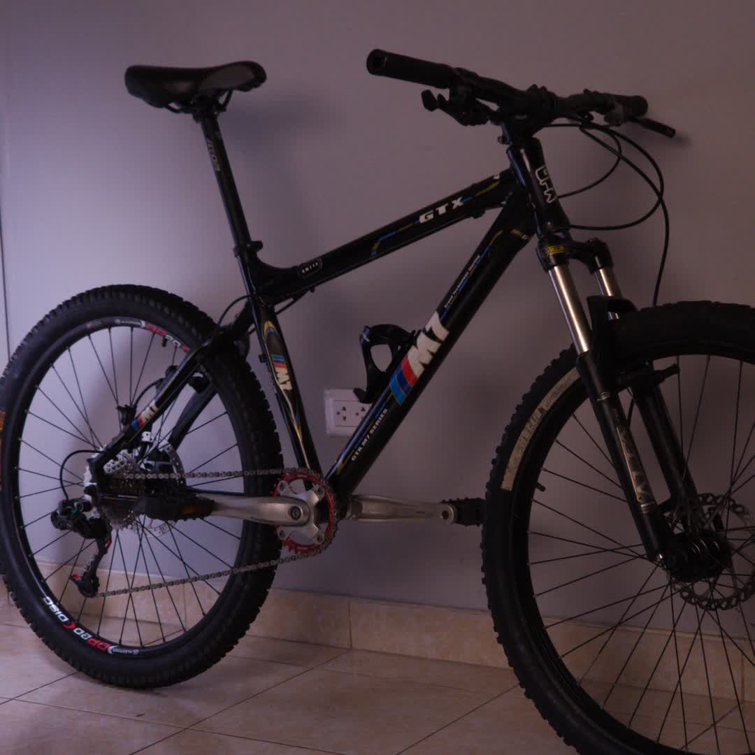 Análisis estructural cuadro aluminio 6061-T6 BikeLab Studio Trujillo Perú taller bicicletas alta gama