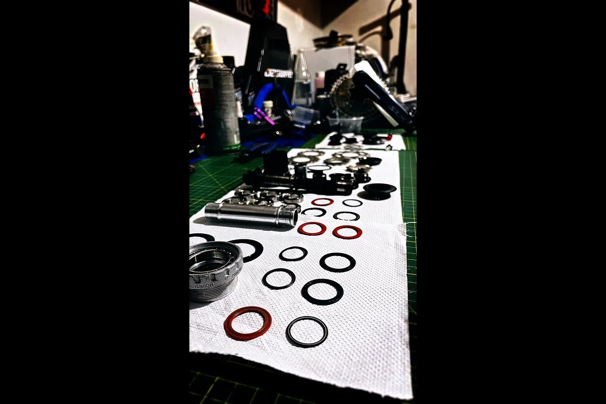 Inventario técnico de componentes de bicicleta desarmados